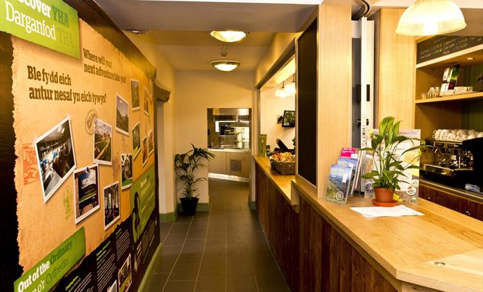 Reception & Bar
